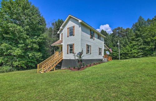 Fort Payne House | Stylish Fort Payne Retreat Hike and Rock Climb