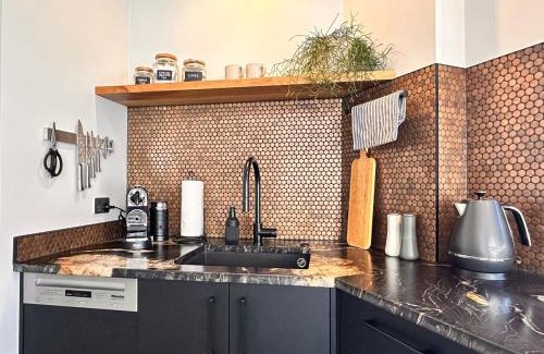 Freemans Bay Apartment | Stylish Freemans Bay Stay