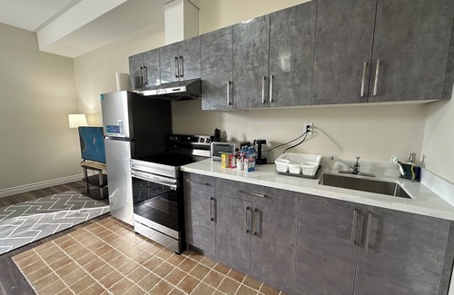 Durham Region Apartment | Stylish Fully Furnished Simcoe Lofts Downtown Oshawa Walk to Dining & Transit