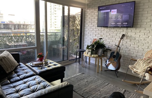 CityPlace Condo | Stylish Fully Furnished 1 Bedroom Condo close to CN Tower
