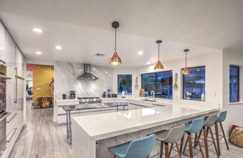 Spring Valley House | Stylish Fun Modern Near the strip