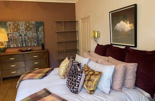 Highbury Apartment | Stylish garden apartment designed by Opificium