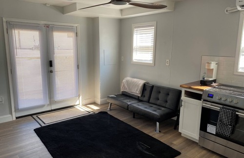 Gresham Park House | Stylish Guesthouse Hot Tub Private Entry