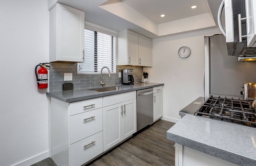 Canyon View Estates Condo | Stylish & Hip condo just steps from the pool.