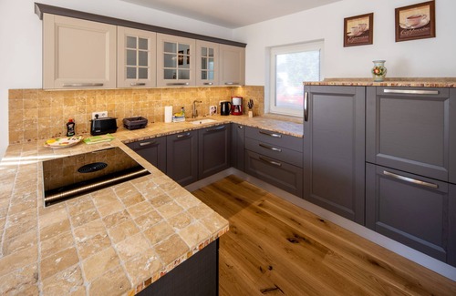Naumburg House | stylish holiday home, close to the cycle path and the vineyards