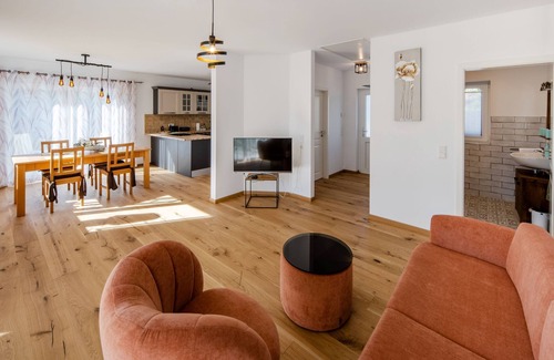 Naumburg House | stylish holiday home, close to the cycle path and the vineyards