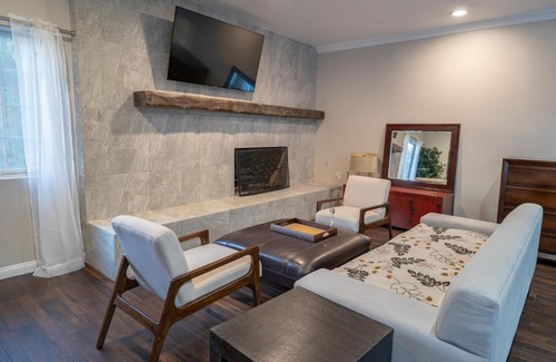 Studio City House | Stylish Hollywood Hills Home with Million Dollar Views Waiting for You!