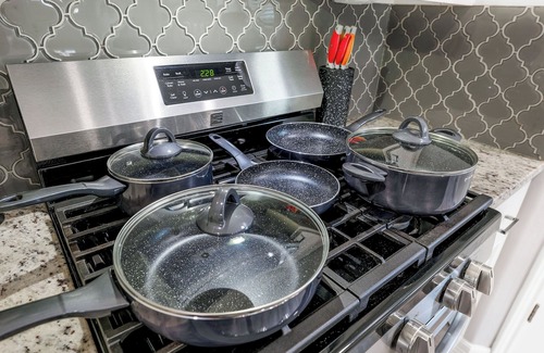 Greater East End House | Stylish Home 10 minutes from Downtown