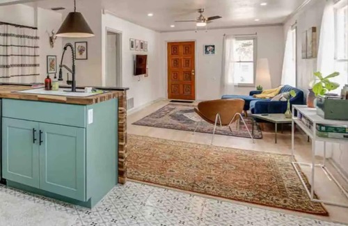San Antonio House | Stylish Home close to Military & Hospital