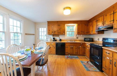 West Yarmouth House | Stylish Home Dog Friendly Close to Beach
