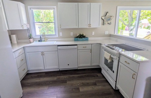 North Buffalo House | Stylish home from home