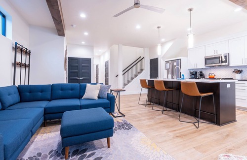 Coeur d'Alene House | Stylish home located on Centennial Trail, walking distance to shops, river, etc