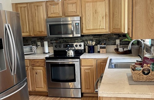 Coeur d'Alene House | Stylish home minutes to downtown and the lake! 2 living rooms & private mini gym