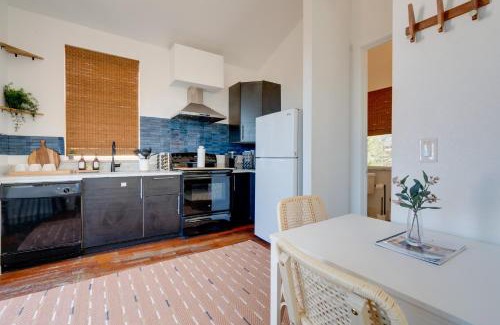 Hughes Park Lake House | Stylish Home Near Lake Travis with Entertainment