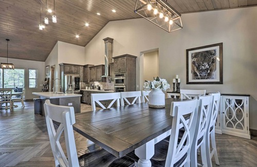 Torreon House | Stylish Home w/Expansive Deck in Show Low!