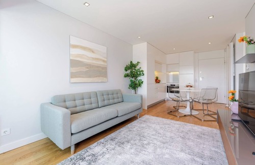 Campanha Apartment | Stylish Home with Balcony and Garage by HostWise