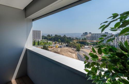 Campanha Apartment | Stylish Home with Balcony & Garage by HostWise