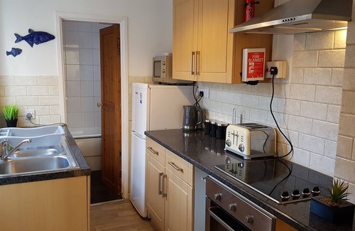 Norwich House | Stylish & homely space with considered work area