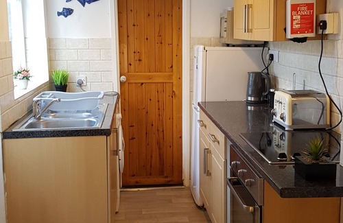 Norwich House | Stylish & homely space with considered work area