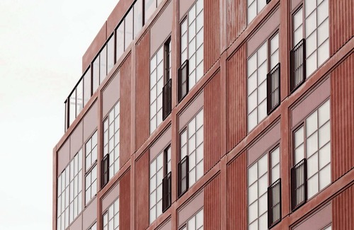 Sydhavnen Apartment | Stylish, industrial studio for 2