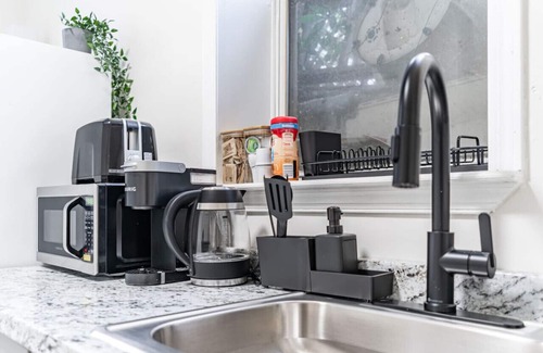 Hackensack River Waterfront Apartment | Stylish Jersey City Stay –Perfect for NYC Trips!
