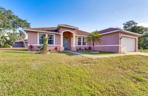 Campbell House | Stylish Kissimmee Home with Patio - Near Disney!