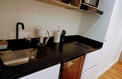 Chico Norte III Apartment | Stylish loft in Bogota. Modern amenities, smart lock, 24-hour surveillance.