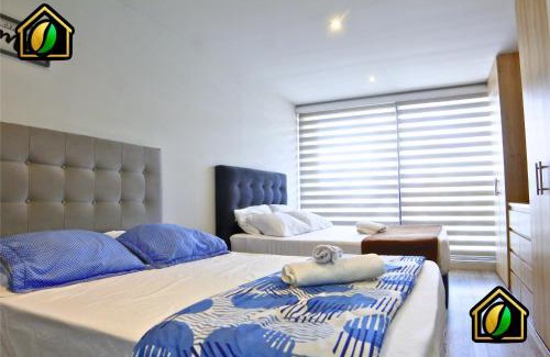 Chapinero Apartment | Stylish Loft with Pool, Sauna & Gym 24x7, Near Zona T!