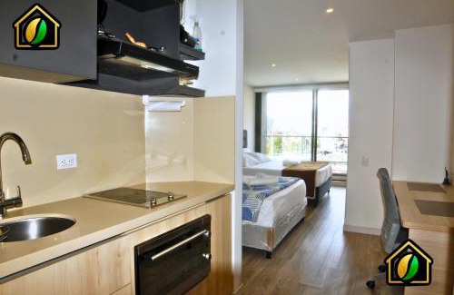 Chapinero Apartment | Stylish Loft with Pool, Sauna & Gym 24x7, Near Zona T!