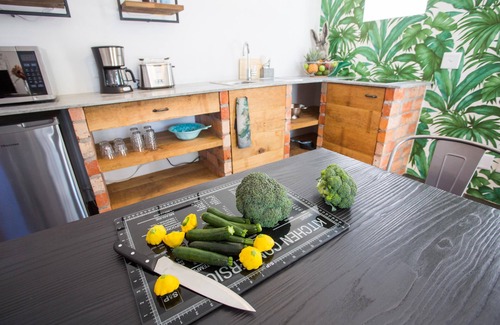 Bloubergstrand Apartment | Stylish Loft with Solar, 2 minutes walk to our sandy white beaches
