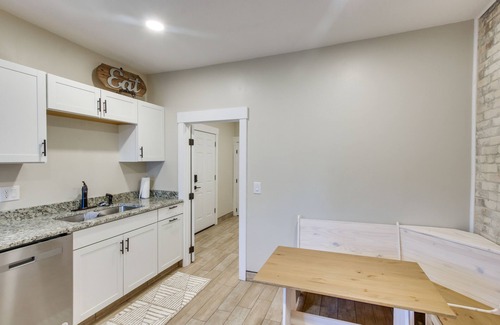 Logan Apartment | Stylish Logan Retreat w/Smart TV + Central A/C!