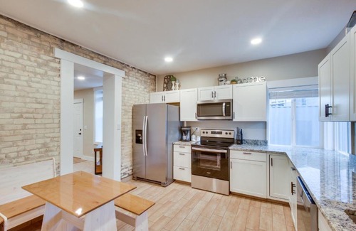 Logan Apartment | Stylish Logan Retreat with Smart TV and Central AandC!