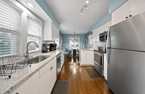 Birmingham House | Stylish Luxury 3bd home in Downtown Birmingham