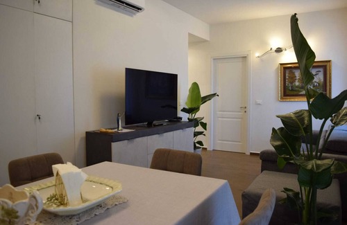 Gavinana Apartment | Stylish Luxury Apartment in Florence - Walk to City Center!"