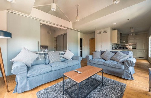 Henley Apartment | Stylish luxury apartment in Henley town center