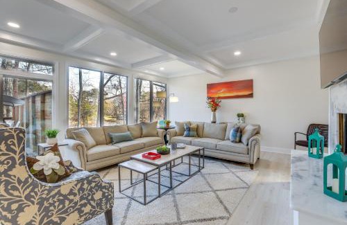 Marietta House | Stylish Marietta Home with Deck - Near Truist Park!