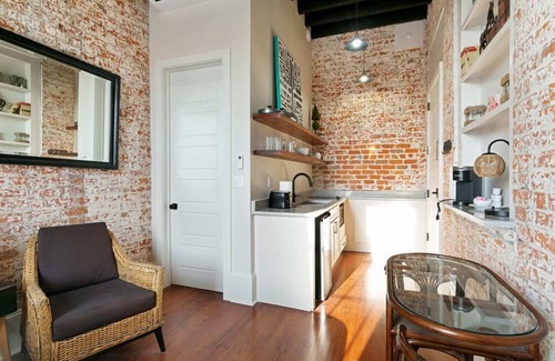 Faubourg Marigny Apartment | Stylish Marigny Apt on Frenchmen St.