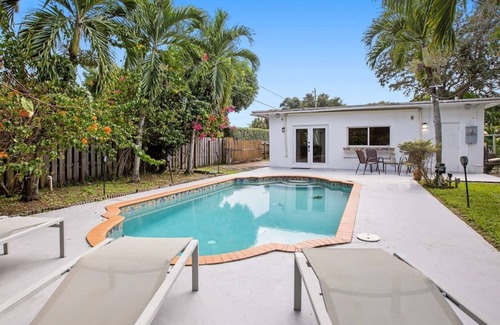 Miami Shores House | Stylish Miami Oasis with Pool | Sleeps 8