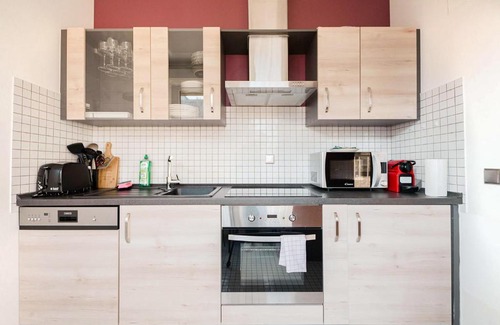 Kirchberg Apartment | Stylish Minimalism in Kirchberg 1 Bus Stop to Lux City Cntr