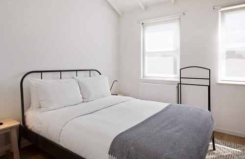 Dalston Apartment | Stylish Modern 2 Bedroom Apartment near Shoreditch
