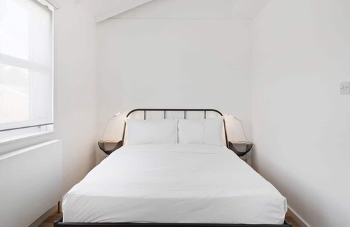 Dalston Apartment | Stylish Modern 2 Bedroom Apartment near Shoreditch