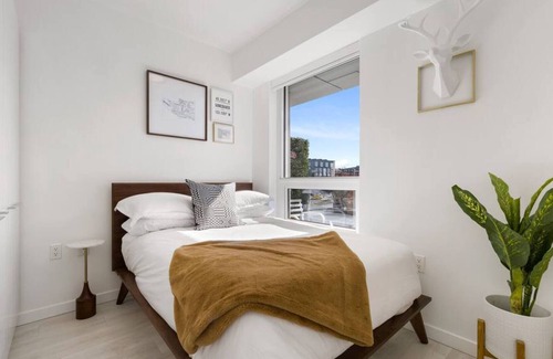 Mount Pleasant Condo | Stylish & Modern 2BD condo!