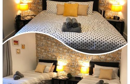 Whitefield Apartment | Stylish modern 3-bed house nr Manchester city ctr