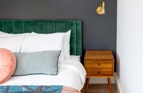 12 South House | Stylish Modern Bungalow in Nashville's 12 South