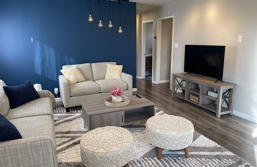 Centerville House | Stylish Modern home near the Heart of the Bay