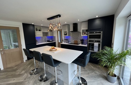 Holyhead House | Stylish Modern Home with Parking, Enclosed Garden