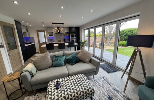 Holyhead House | Stylish Modern Home with Parking, Enclosed Garden
