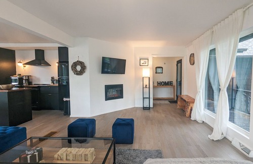Denver Cabin | Stylish + Modern Roxbury Cabin - Close to Venues, Ski, Hiking, Biking, Swimming!