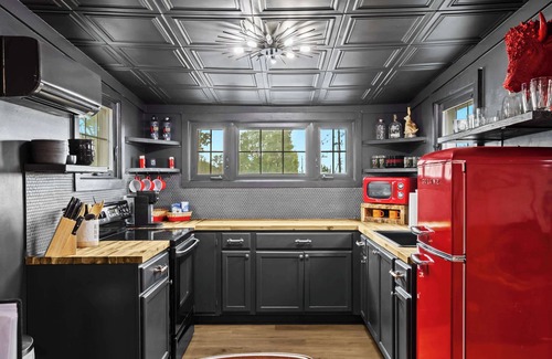 Audubon Apartment | Stylish Multi-Bedroom Home Minutes from Downtown