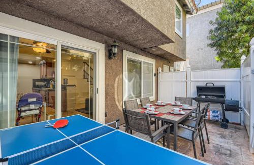 Downtown House | Stylish- Multi-Level- Patio- Games - Fast WIFI-CM3